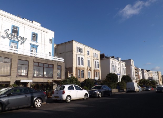 Madeira Cove Hotel 03